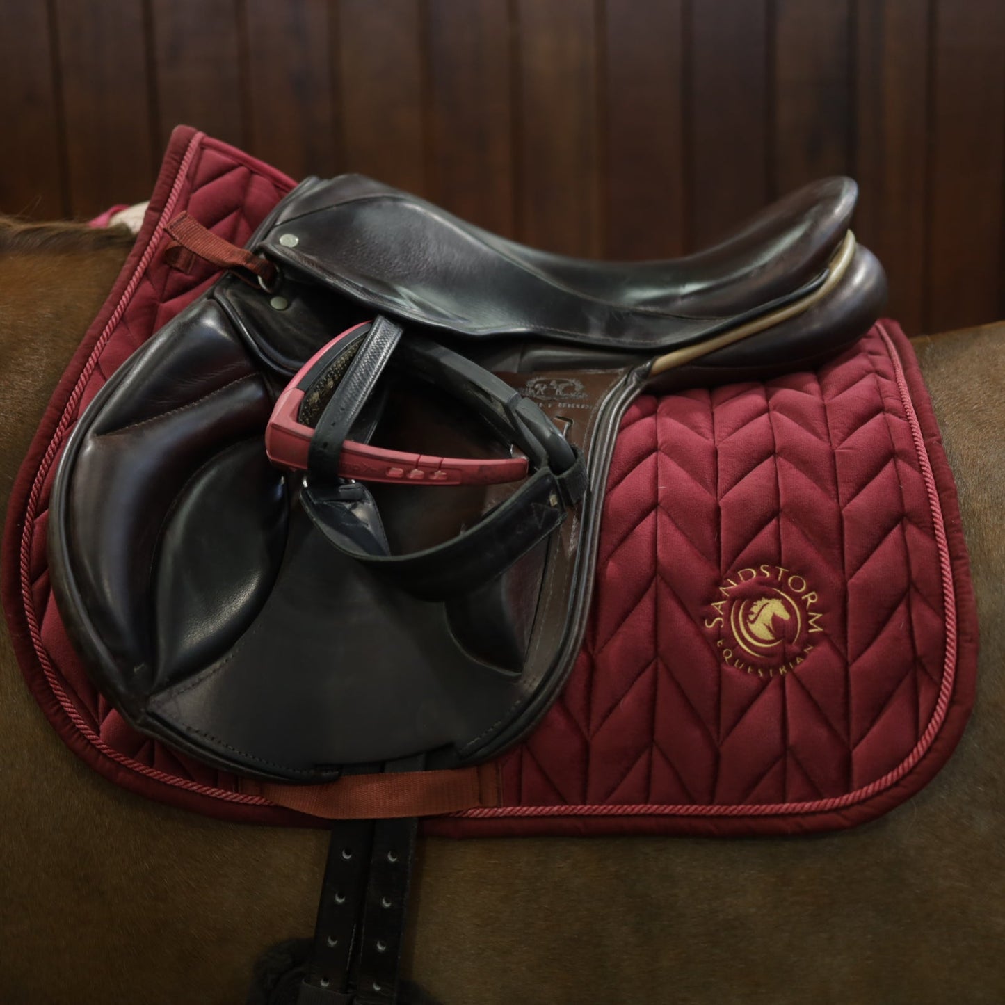 Sandstorm Equestrian - Saddle Pad - Ruby