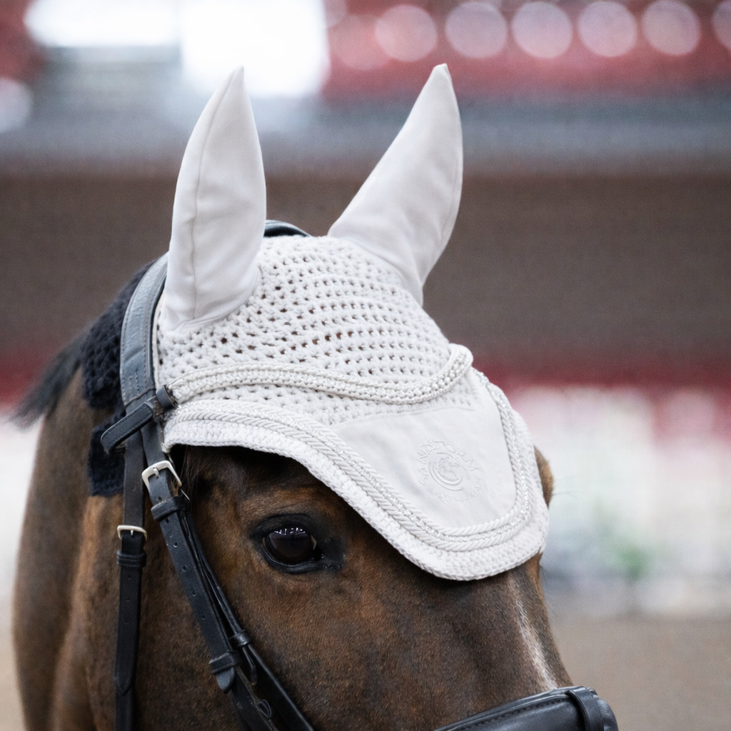 Sandstorm Equestrian - Velvet Ear Veil - White