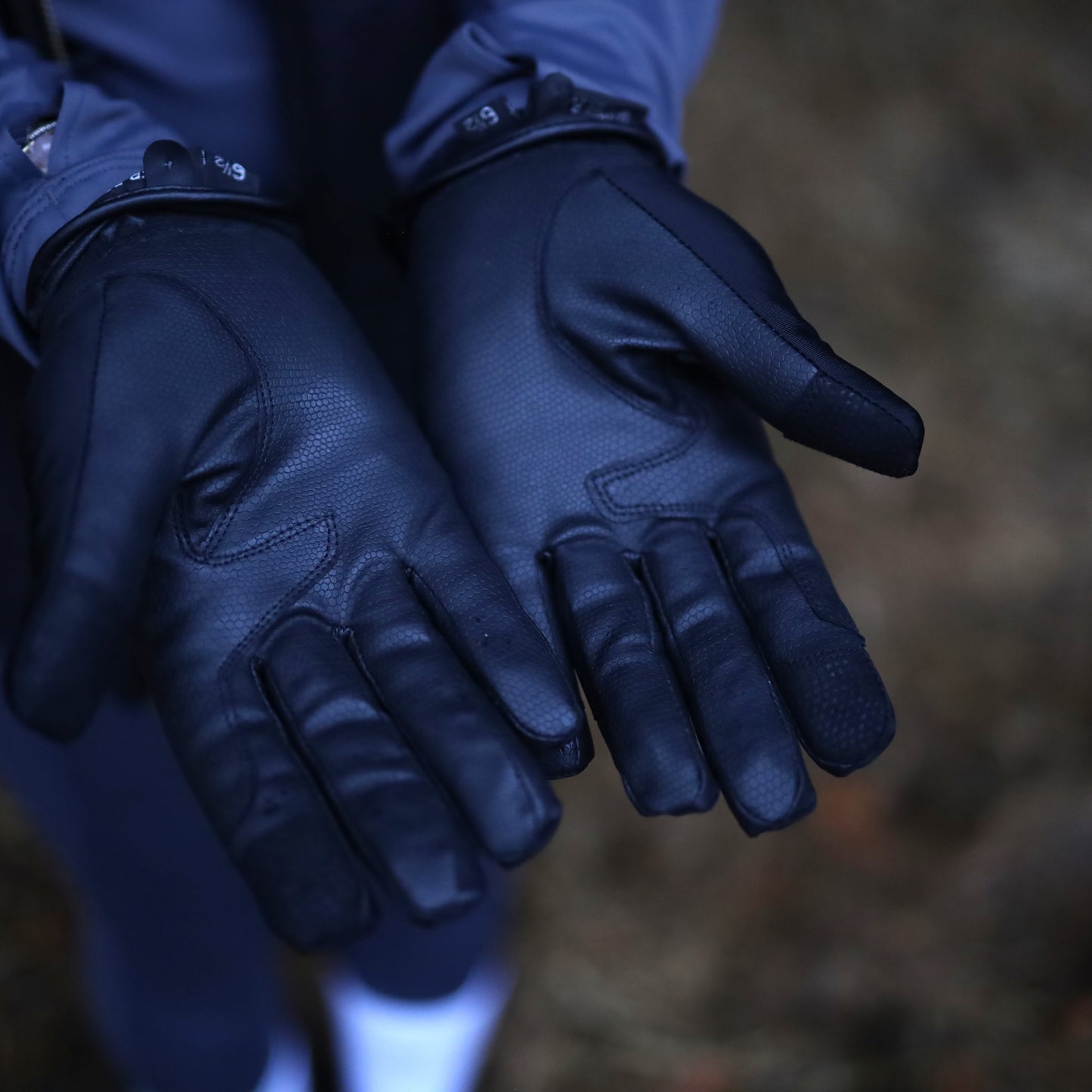 Sandstorm Equestrian Riding Gloves - Waterproof & Thermal - Black