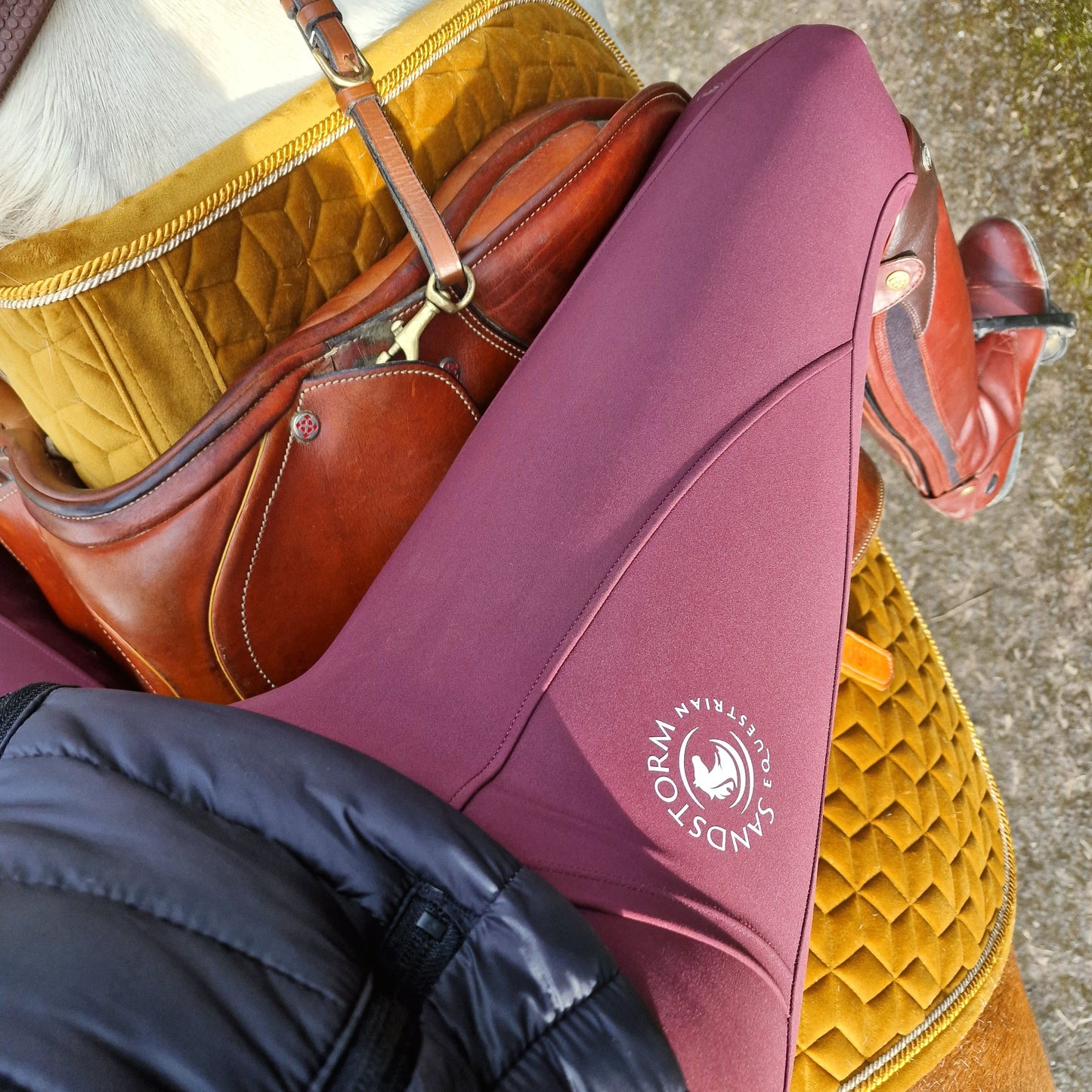 Sandstorm Equestrian - Everyday Comfort Riding Leggings - Burgundy