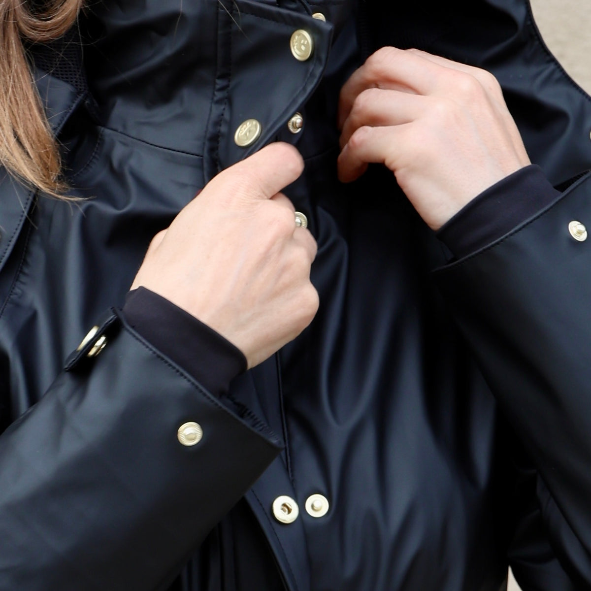 The Sandstorm MANOR COAT - Black