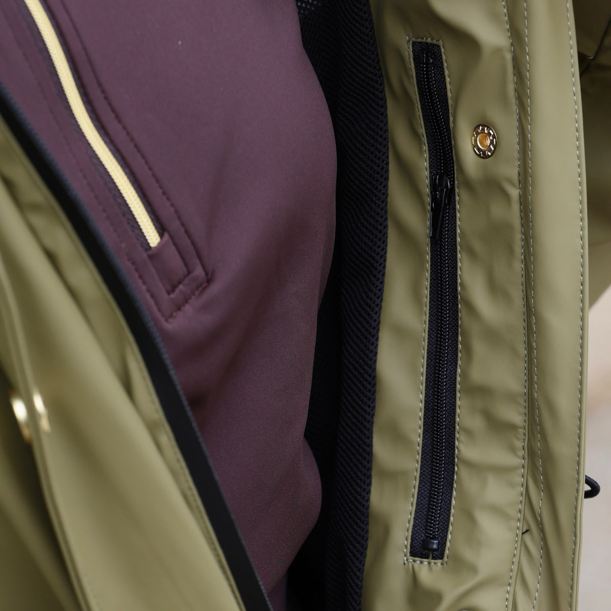 The Sandstorm MANOR COAT - Olive