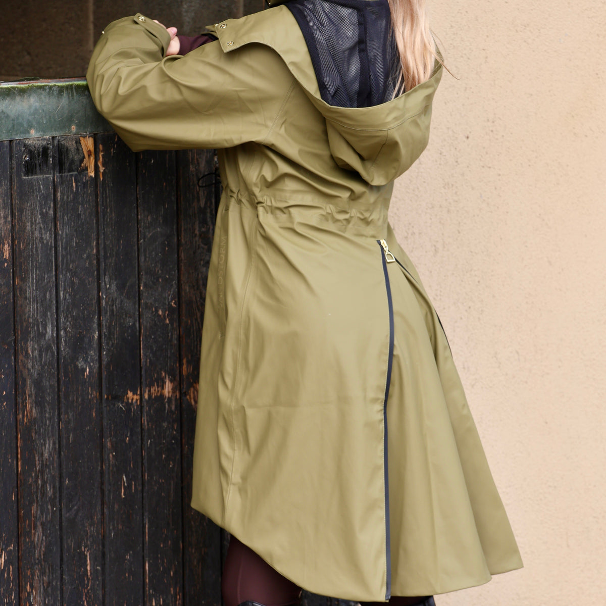 The Sandstorm MANOR COAT - Olive