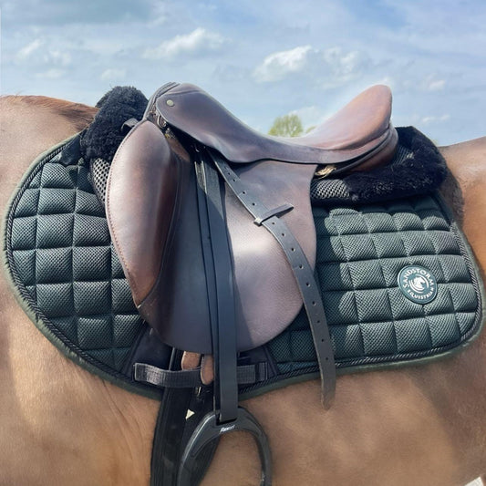 Sandstorm Equestrian - MeshAir Saddle Pad - Close Contact - Hunter Green