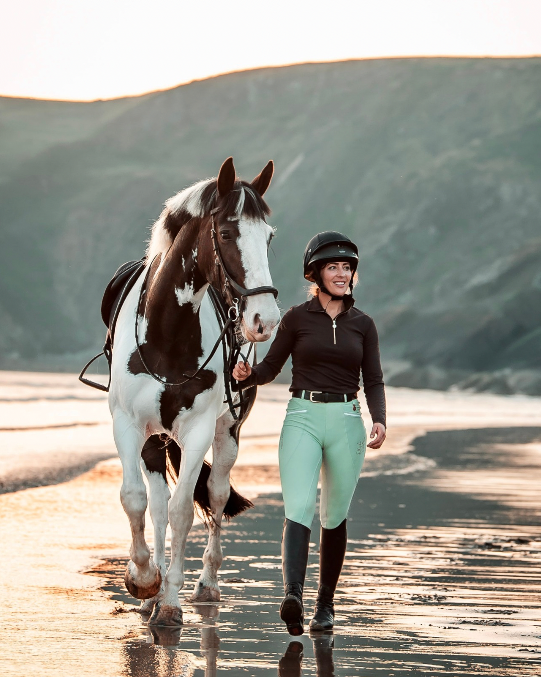 Sandstorm Equestrian - Performance Sport Base Layer - Chocolate
