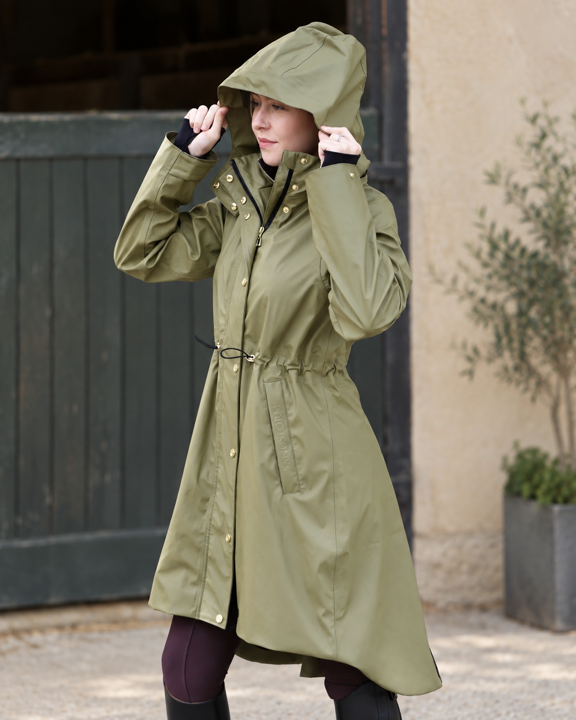 The Sandstorm MANOR COAT - Olive